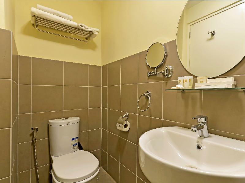 Currency Serviced Suites Pasig City Exterior photo